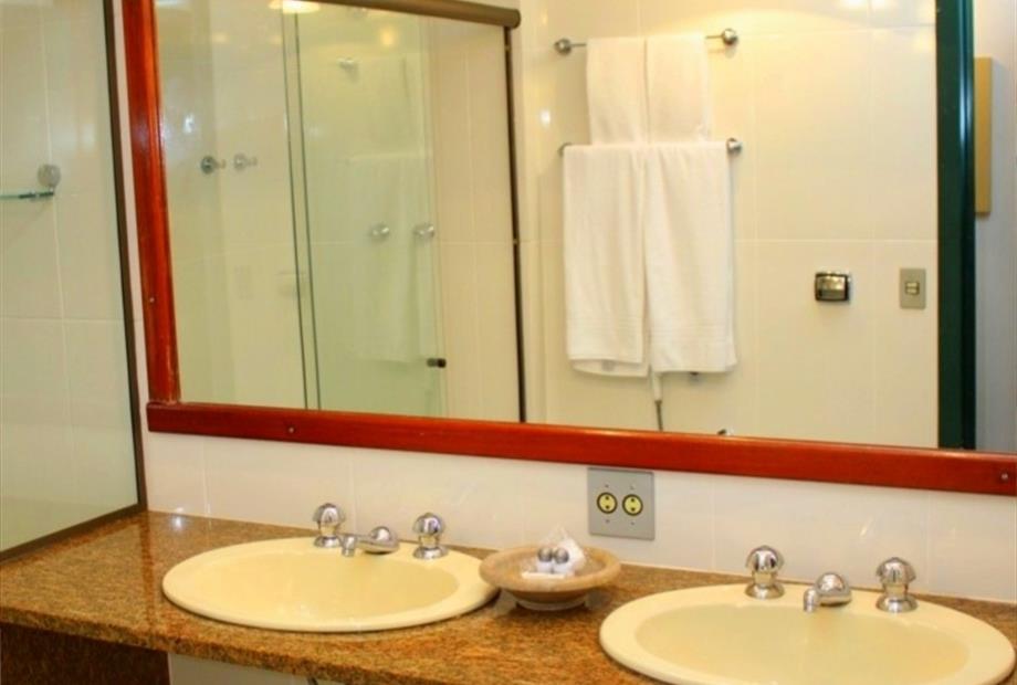 WhatsApp Image 2019-06-07 at 11.08.36.jpeg