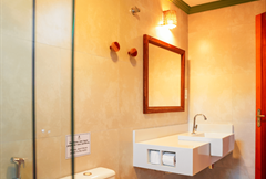 Suíte Tripla Standard, Valhacouto II