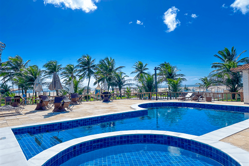 piscina reformada.png