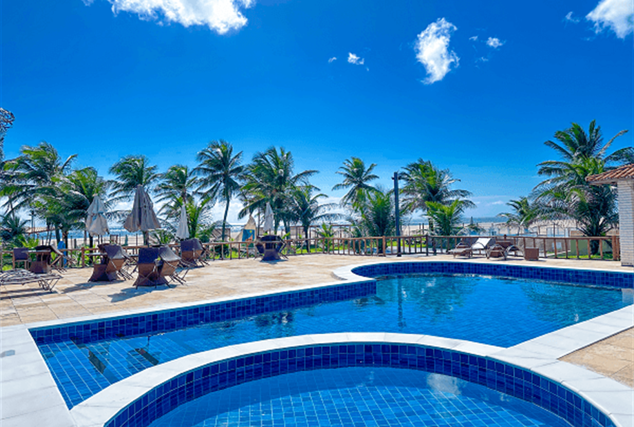 piscina reformada.png