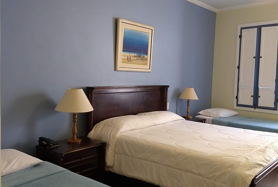 SUPERIOR QUÁDRUPLO.jpg