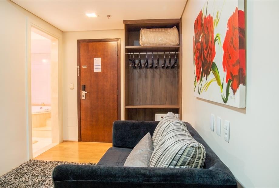 _c7a9461-hdr copy.jpg