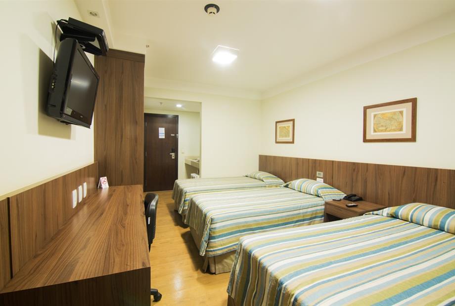 _c7a0250 copy (1).jpg