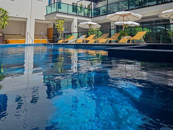 piscina aquecida.jpeg