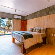 Luxo Poolside com varanda