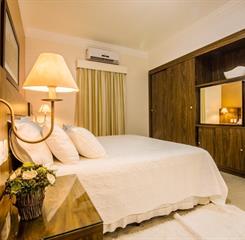 _14A2686-HDR copy.jpg