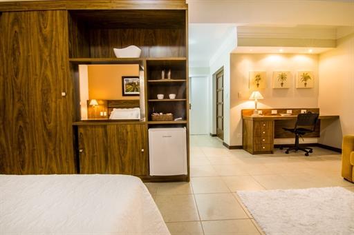 _14A2694-HDR copy.jpg