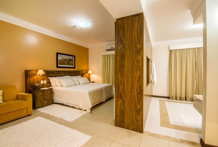 _14A2642-HDR copy.jpg