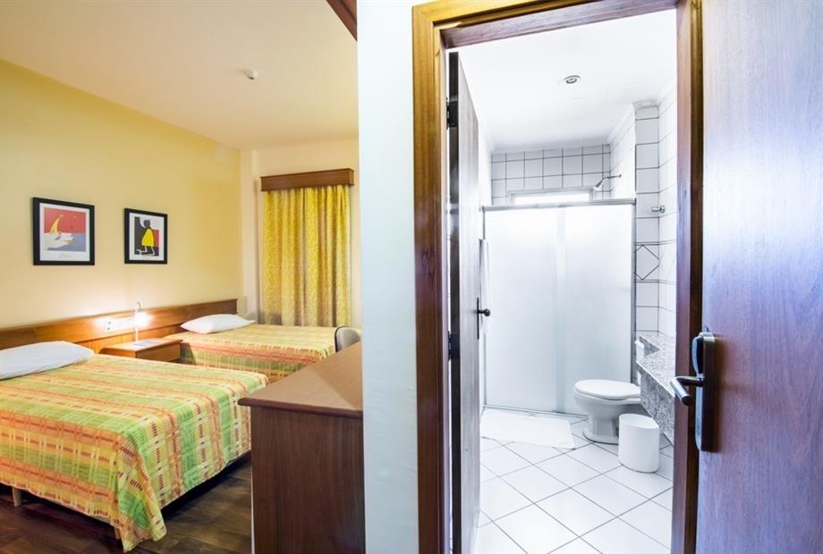 _14A3197-HDR copy.jpg