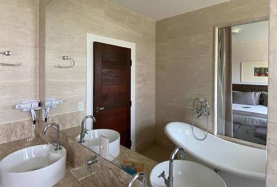 banheiro imersao.jpg