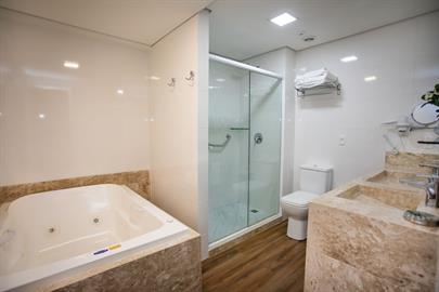 97c1e015-5b9a-400e-8a4e-2f4c0deffc94.jpg