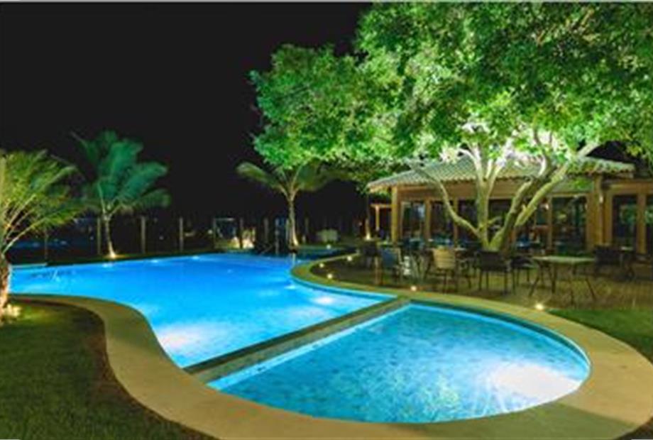 PISCINA E RESTAURANTE