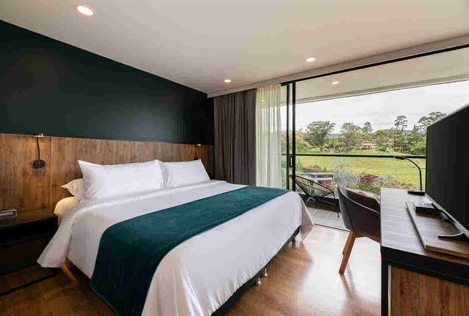 lagoon llanogrande_urv2572_m ok_1_11zon.jpg