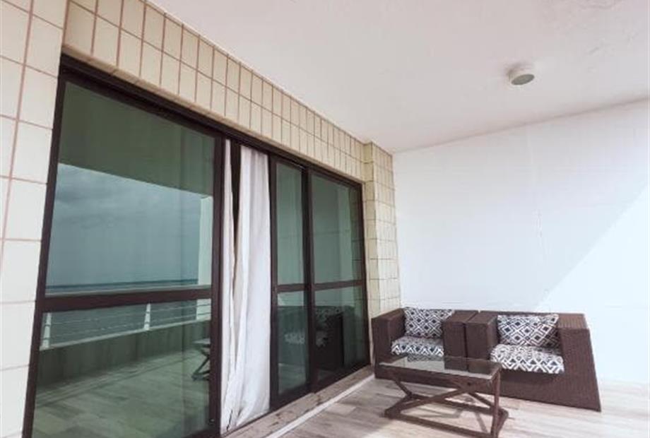 varanda quarto tropical.jpg