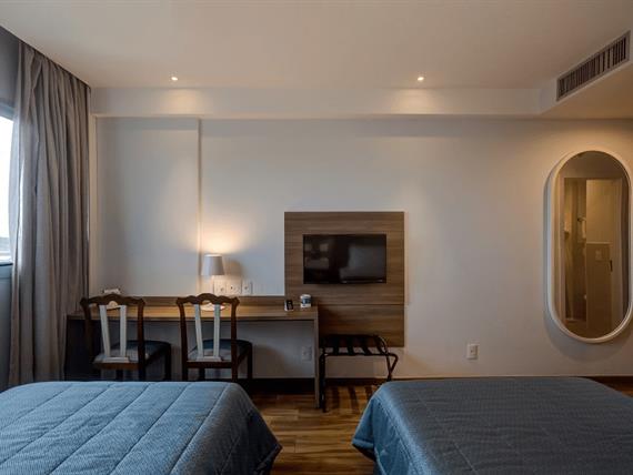 azol1707_8_9 (1).jpg