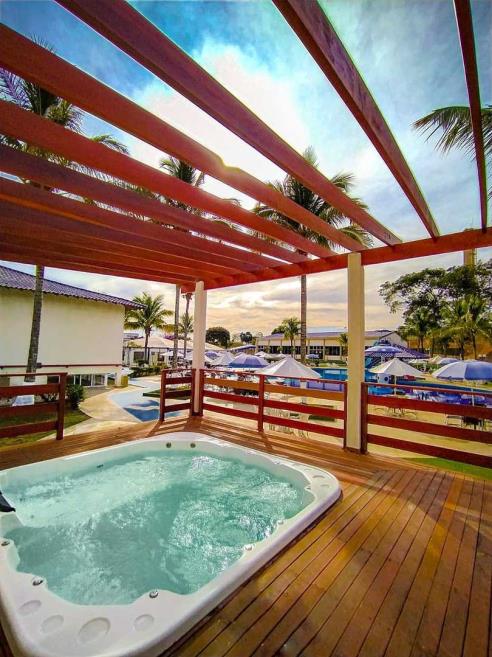 jacuzzi.jpeg