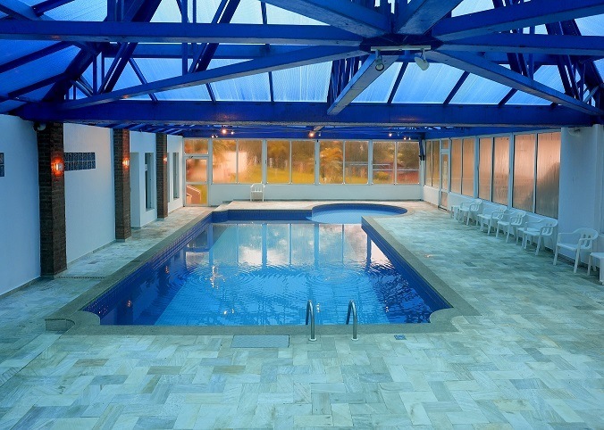piscinacobertaeaquecida.jpg