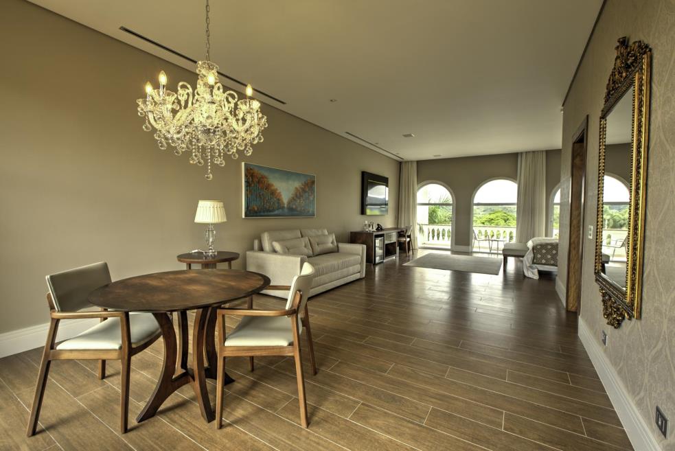 SUITE_GOLDEN_LUX_casal-1-de-8.jpg