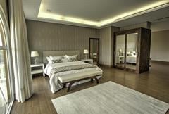 Suite Master Vista Jardim Crystal Cama King Size