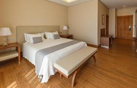 Suite Deluxe Silver Cama King Size do Blue Tree Daj Resort & Marina