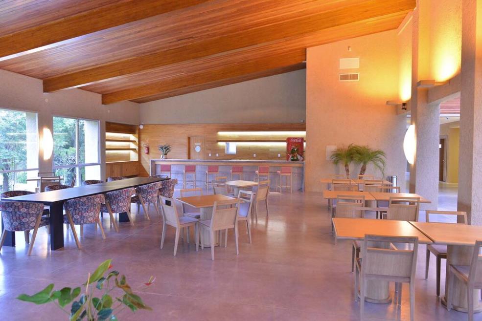 lobby bar.jpg