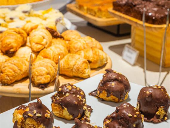 25 - _azs8212-hdr.jpg