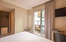 Suíte Standard com Varanda do Hotel Melo