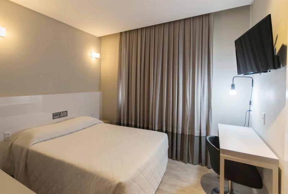 FOTO CAPA QUARTO .jpg