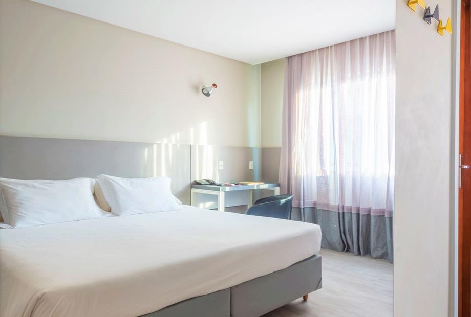 056_azs0602-hdr (2).jpg