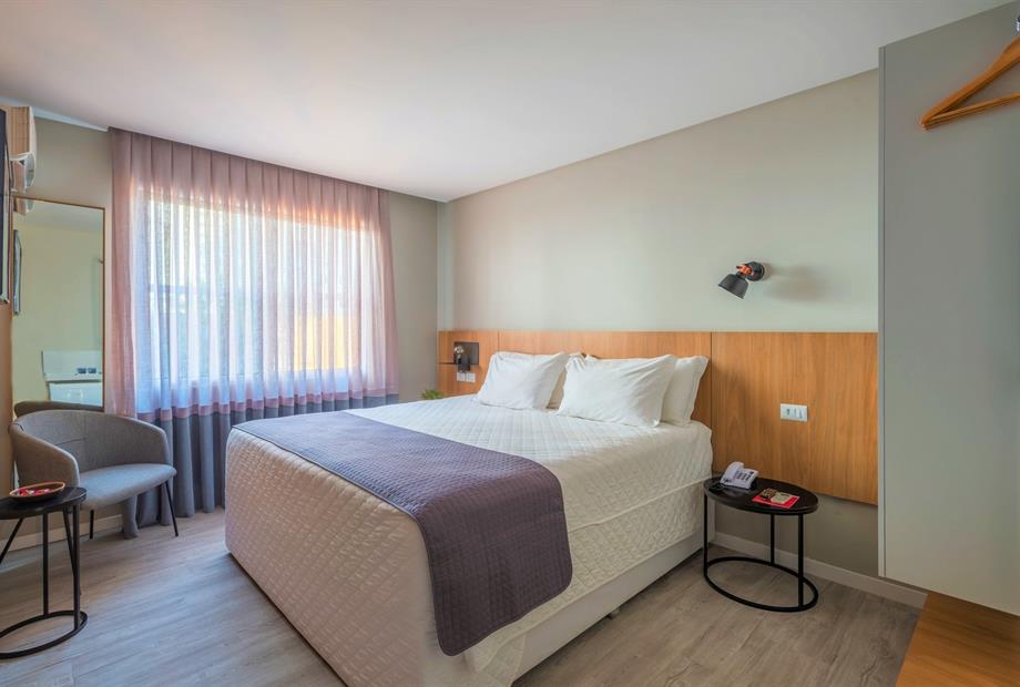 017_azs0440-hdr-2 (2).jpg