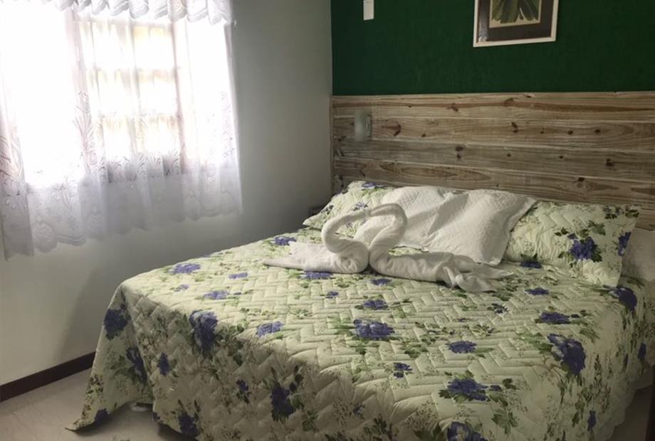 y1463659_721887857821571_1526492645_n (1).jpg