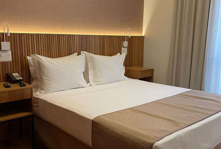 cama casal luxo autualizada.jpg