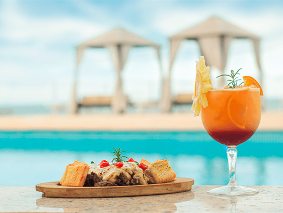 tábua de picanha gratinada e drink v2.png