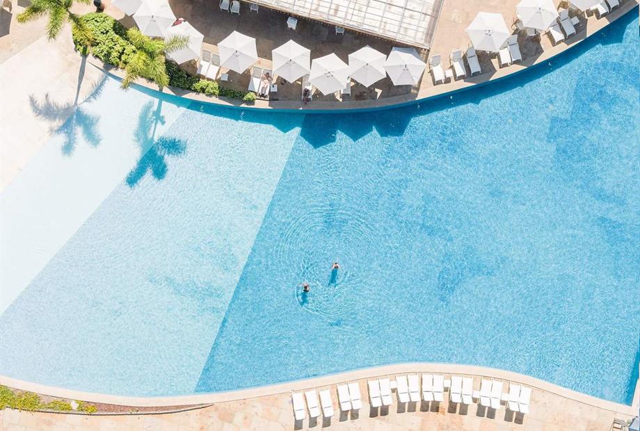 piscina - 4-min (1).jpg