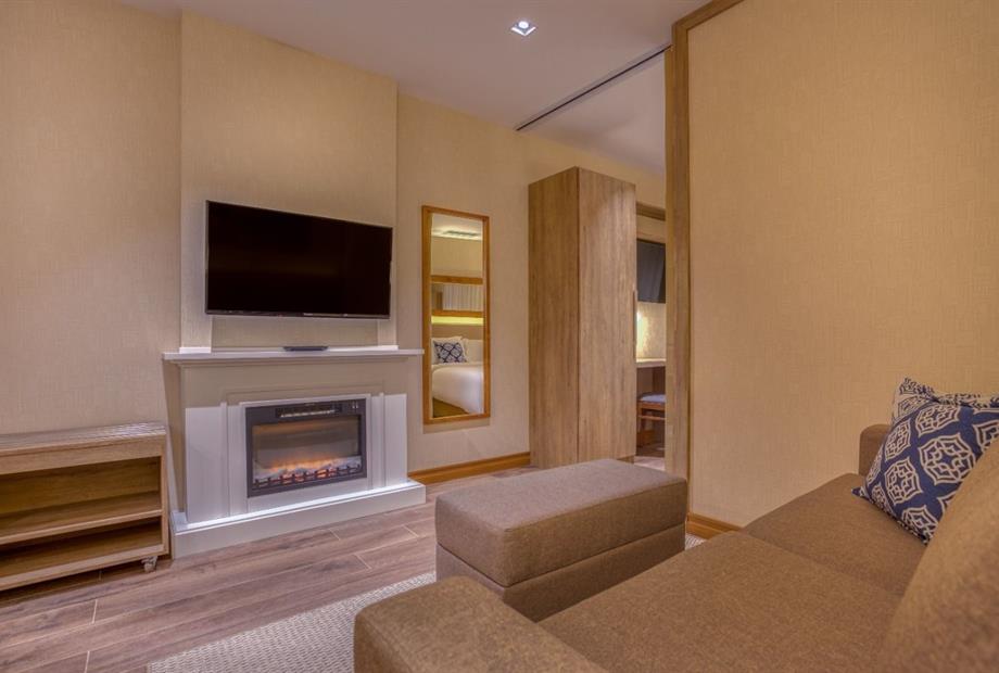 whatsapp image 2023-03-17 at 17.55.37 (1).jpeg