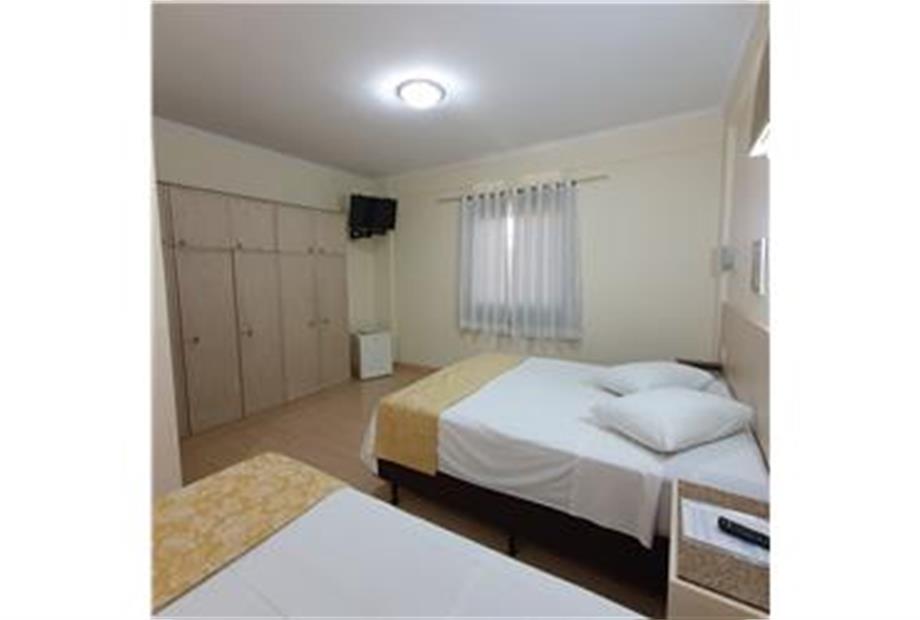 Quarto Quadruplo 2.jpg