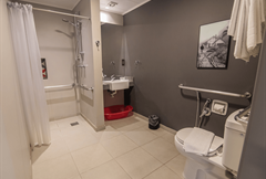 Luxo Superior PNE ( Apartamento adaptado)