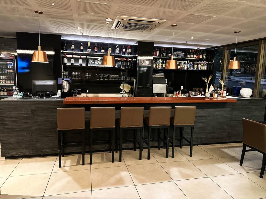 bar-1.jpg