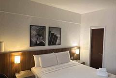 Suíte Cama de Casal Luxo com Kit Cortesia