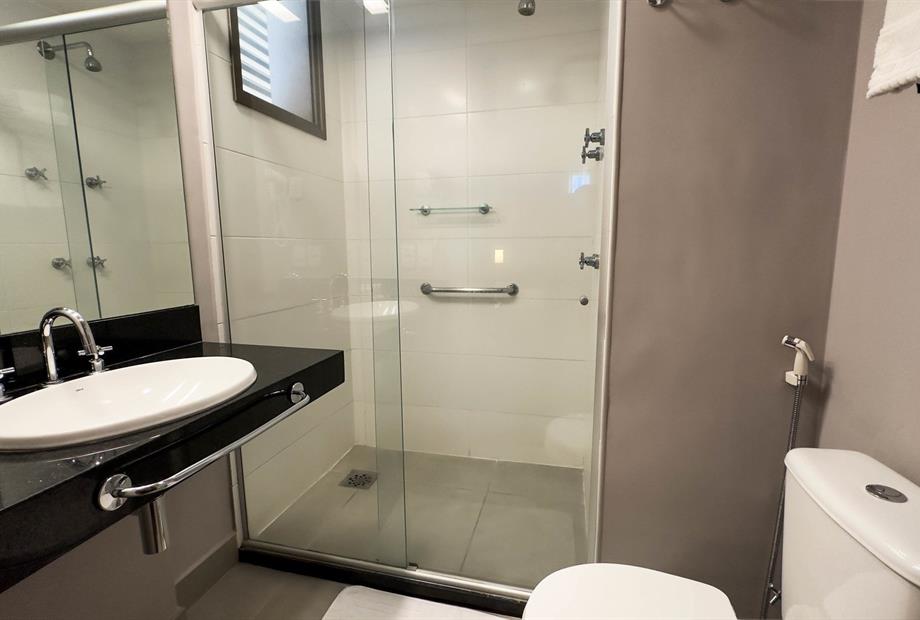 banheiro superior casal 1.jpg