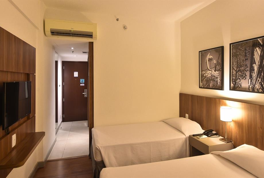 standard duas camas paint.jpg