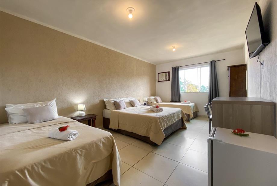 1-img_3330 (1) (1).jpg