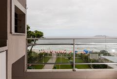 APARTAMENTO FRENTE AO MAR