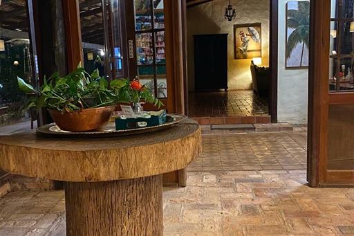 entrada restaurante.jpg