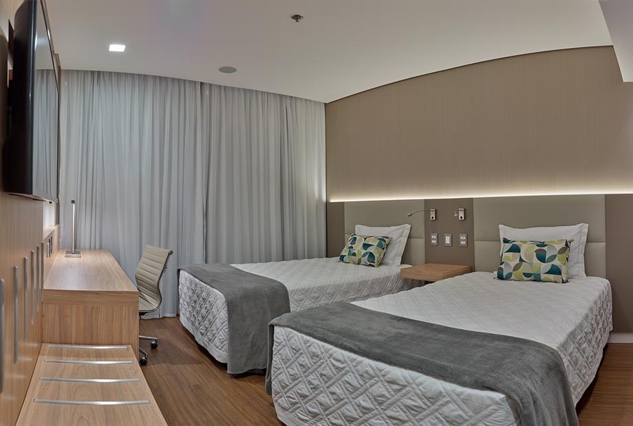 Superior Twin (6).jpg