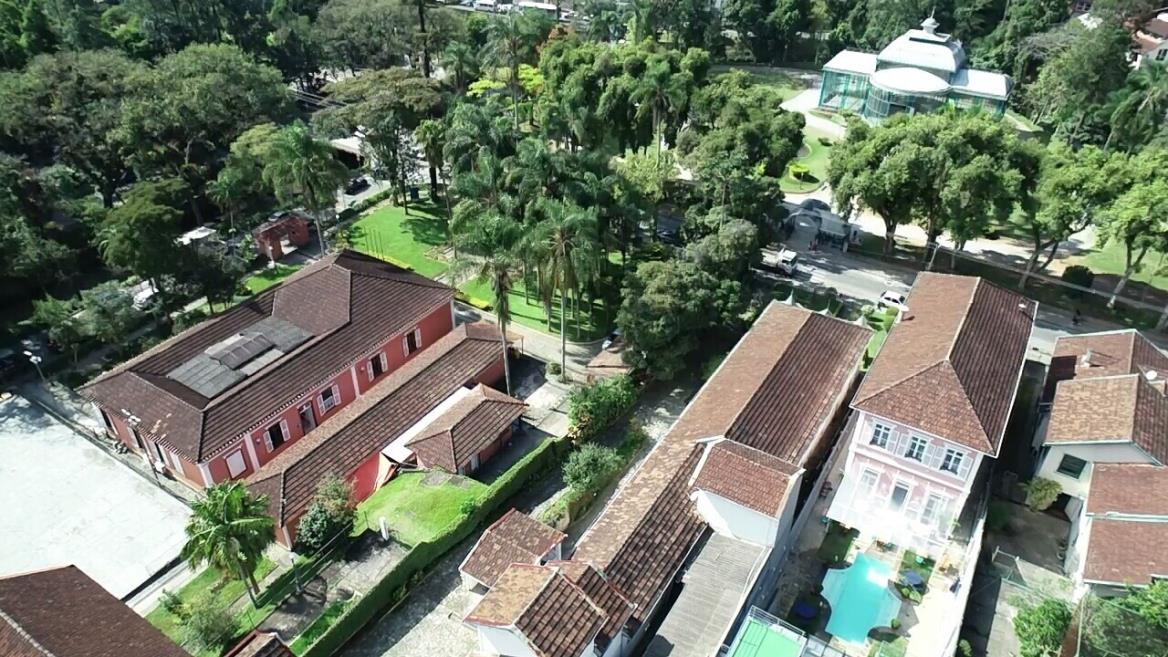 hotel vista de cima.jpg