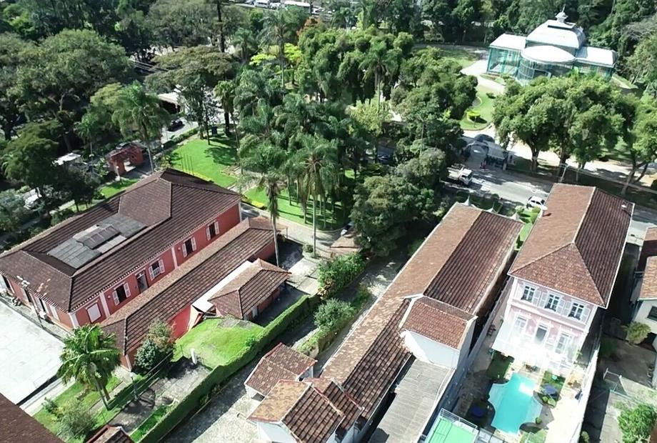 hotel vista de cima.jpg