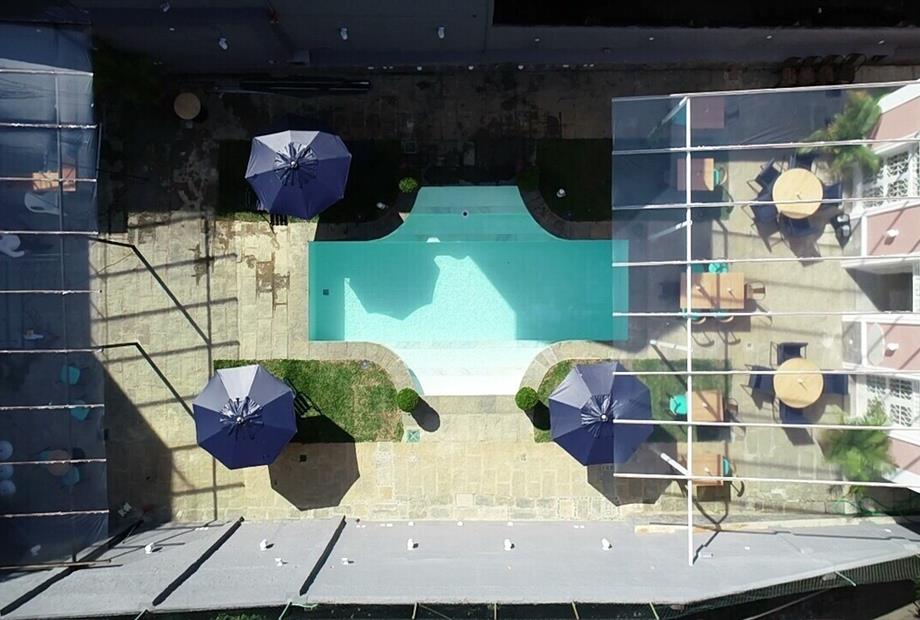 piscina vista de cima.jpg