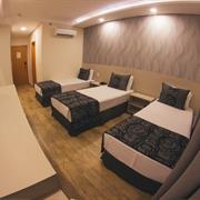 Luxo Triplo Solteiro