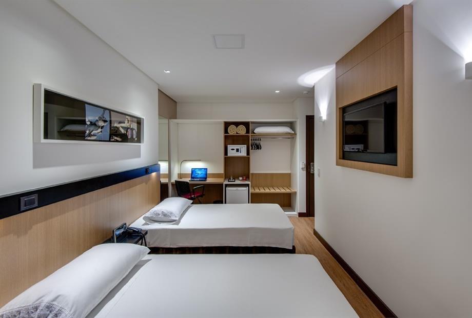 Denali Hotel - Apto Plus Solteiro.jpg